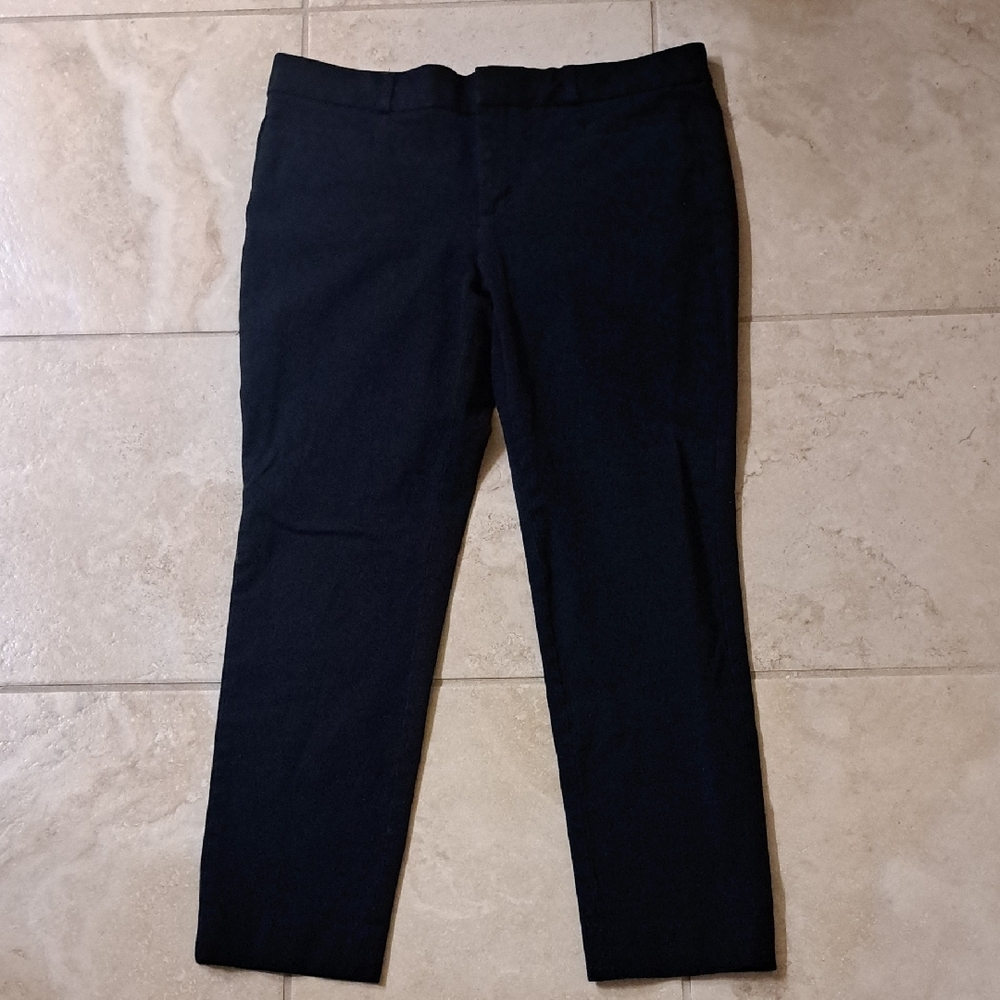 Banana Republic Women's Sz 10 Dark Navy Stretch Capri